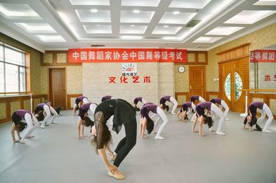 曙光德艺舞蹈艺术中心成功举办两周年公演!
